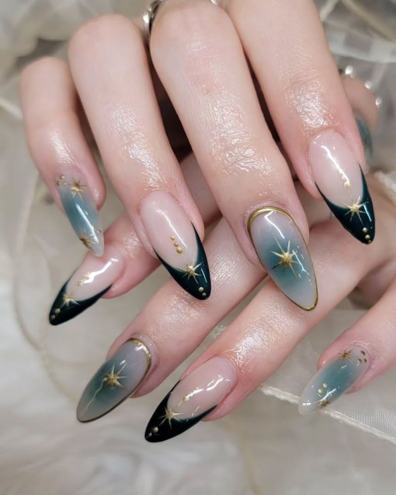 Gold Black Star Nails